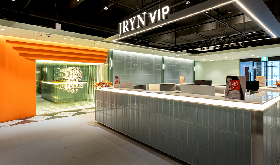VIP center space slide image